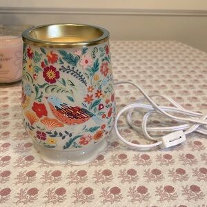 Pioneer Woman Folky Bird Ceramic Wax Warmer Floral Fragrance 7-inch Tall